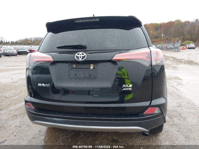 Toyota Rav4 Xle 2018 2T3RFREV3JW814588 Image 16