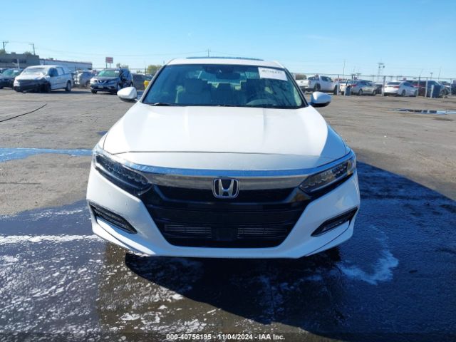 1HGCV2F95JA005725 Honda Accord Touring 2.0t