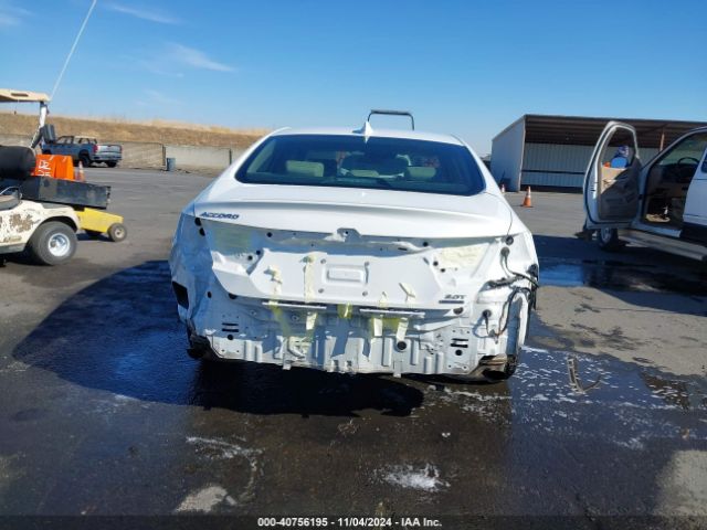 1HGCV2F95JA005725 Honda Accord Touring 2.0t