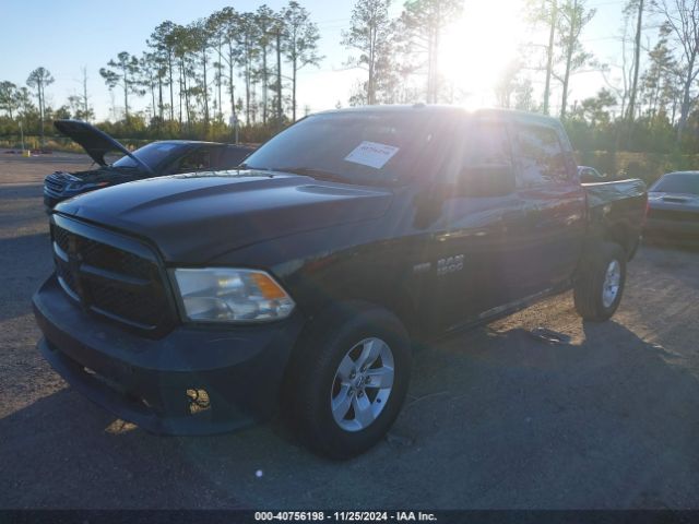 3C6RR7KT7JG219457 RAM 1500 Express  4x4 5'7 Box