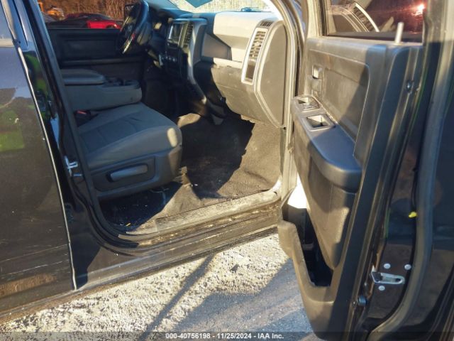 3C6RR7KT7JG219457 RAM 1500 Express  4x4 5'7 Box