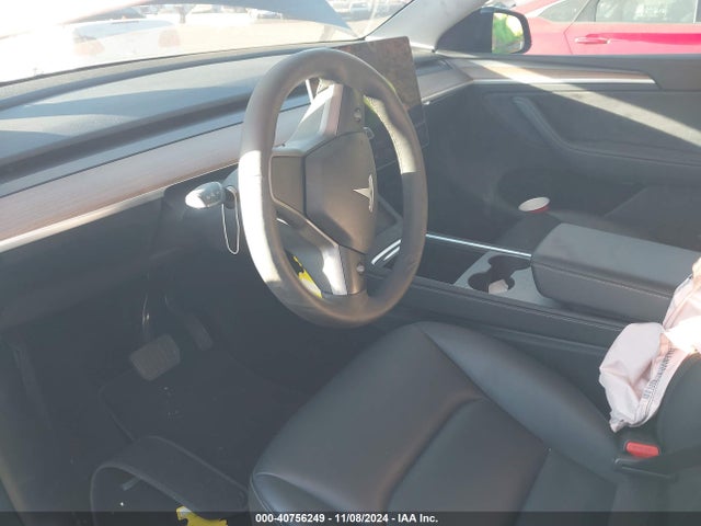 2023 TESLA MODEL Y 7SAYGDEE5PA184972 Photo 4