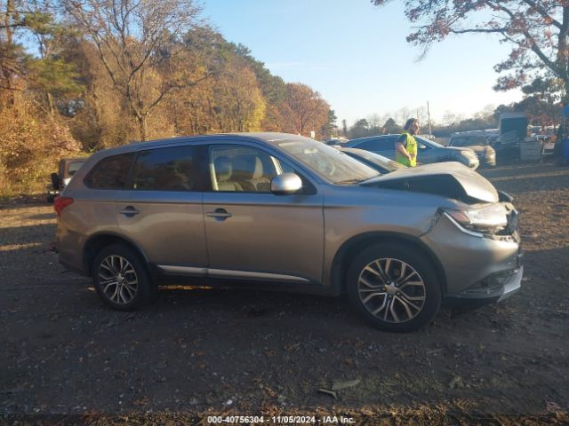 JA4AZ3A38JZ057333 Mitsubishi Outlander Es