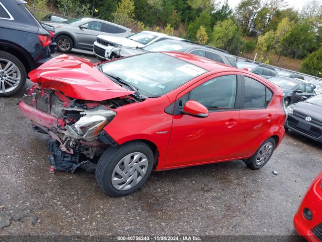 JTDKDTB32F1579677 Toyota Prius C Two