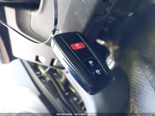 Toyota Prius Two Eco 2016 JTDKARFU0G3004580 Image 11