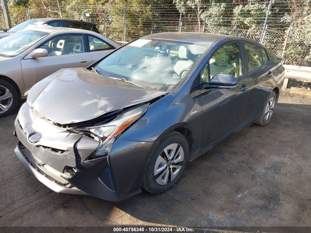 Toyota Prius Two Eco 2016 JTDKARFU0G3004580 Image 2