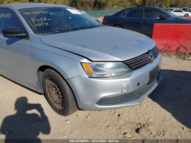 3VW2K7AJ3EM422414 Volkswagen Jetta 2.0l S