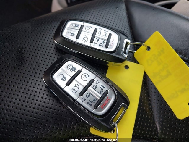 2C4RC1N73JR159273 Chrysler Pacifica Hybrid Limited