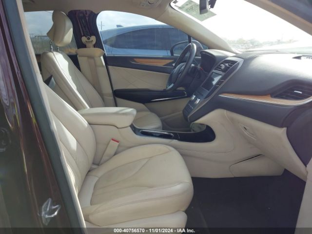 5LMCJ2C90GUJ03480 Lincoln MKC SELECT