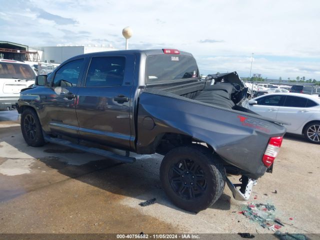 5TFDW5F10JX774724 Toyota Tundra Sr5 5.7l V8