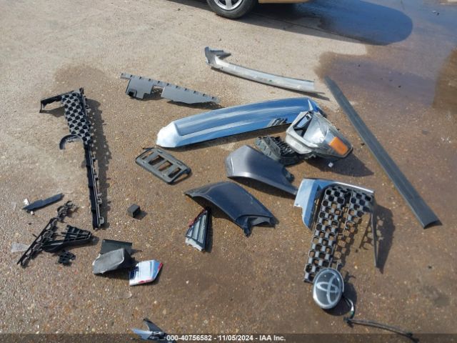 5TFDW5F10JX774724 Toyota Tundra Sr5 5.7l V8