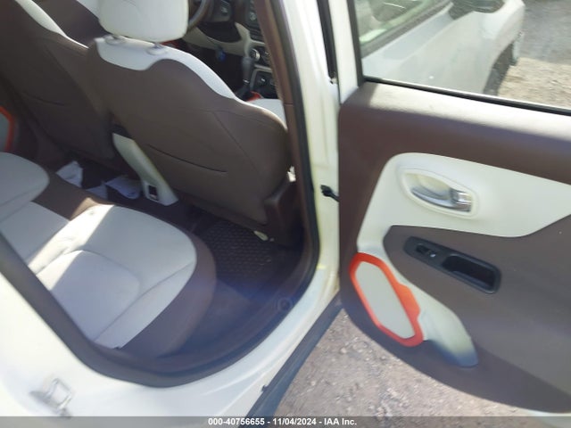 ZACCJBBT8GPD21799 Jeep Renegade Latitude