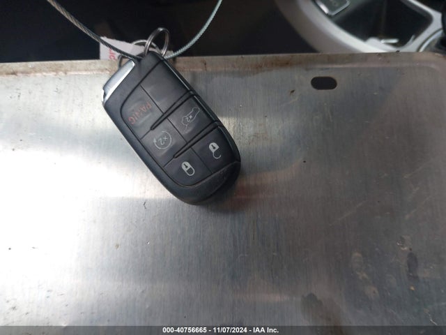 3C4NJCBB1KT699812 Jeep Compass Latitude Fwd