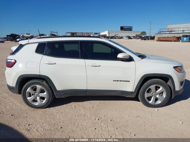3C4NJCBB1KT699812 Jeep Compass Latitude Fwd