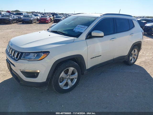 3C4NJCBB1KT699812 Jeep Compass Latitude Fwd