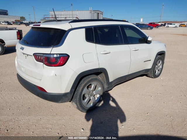 3C4NJCBB1KT699812 Jeep Compass Latitude Fwd