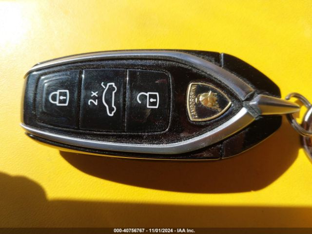 2022 LAMBORGHINI URUS ZPBUA1ZL3NLA21795 Photo 10