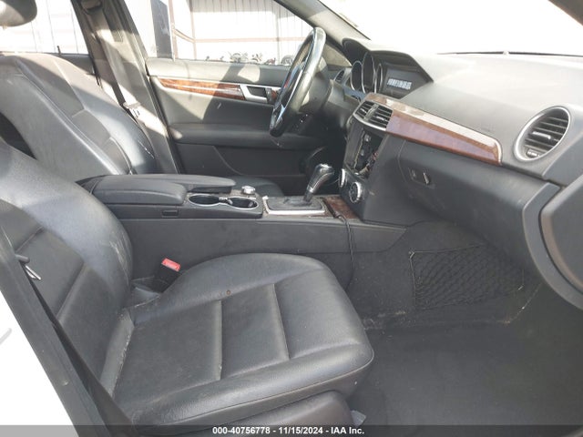 WDDGF4HB1EA959845 Mercedes-Benz C-class C 250 Sport/luxury