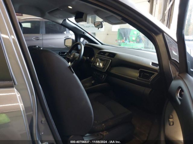 1N4AZ1CP5KC302920 Nissan LEAF S