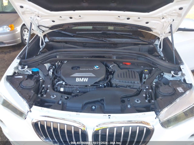 BMW X1 Xdrive28i 2016 WBXHT3C35G5E56936 Image 10
