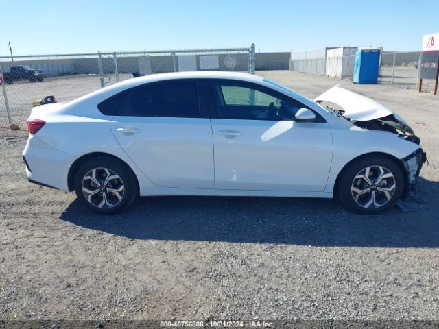 3KPF24ADXME355316 KIA Forte Lxs