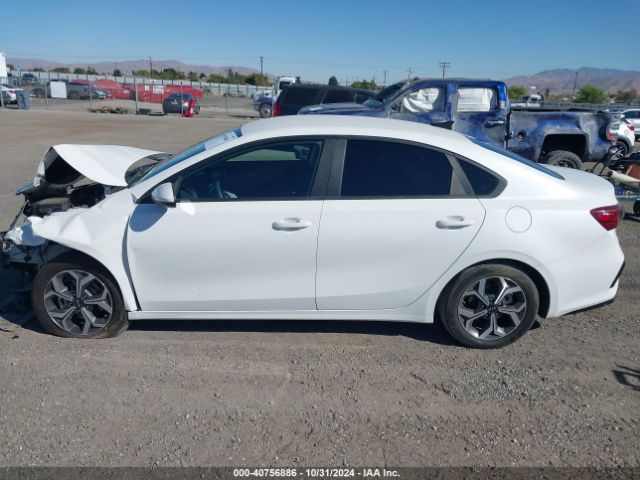 3KPF24ADXME355316 KIA Forte Lxs