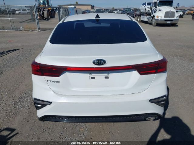 3KPF24ADXME355316 KIA Forte Lxs