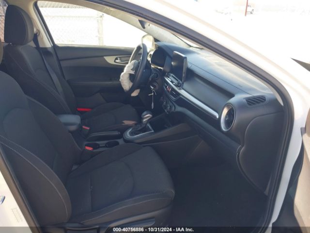 3KPF24ADXME355316 KIA Forte Lxs