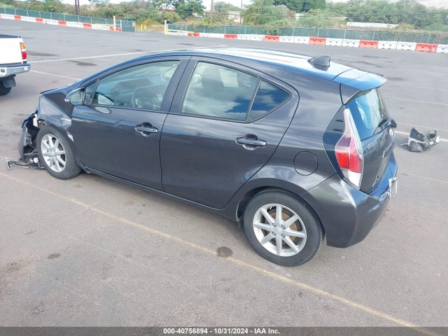 Toyota Prius C Four/one/three/two 2015 JTDKDTB36F1580539 Image 3