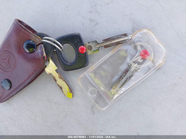 1989 MERCEDES-BENZ 260 WDBEA26D4KA925210 Photo 10