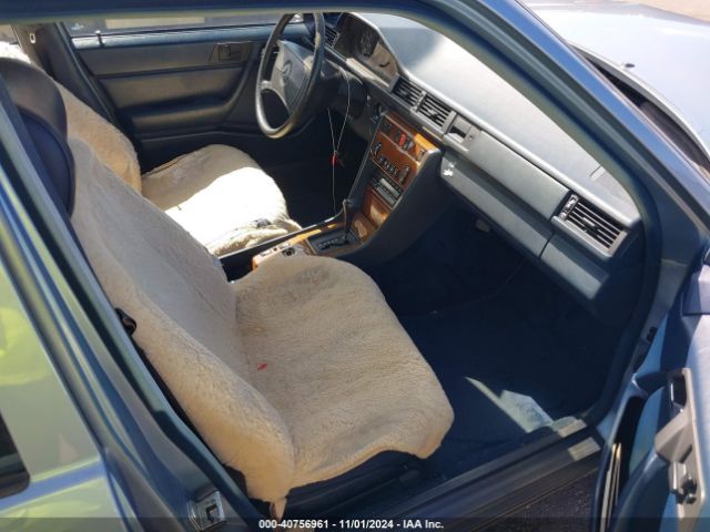 1989 MERCEDES-BENZ 260 WDBEA26D4KA925210 Photo 4