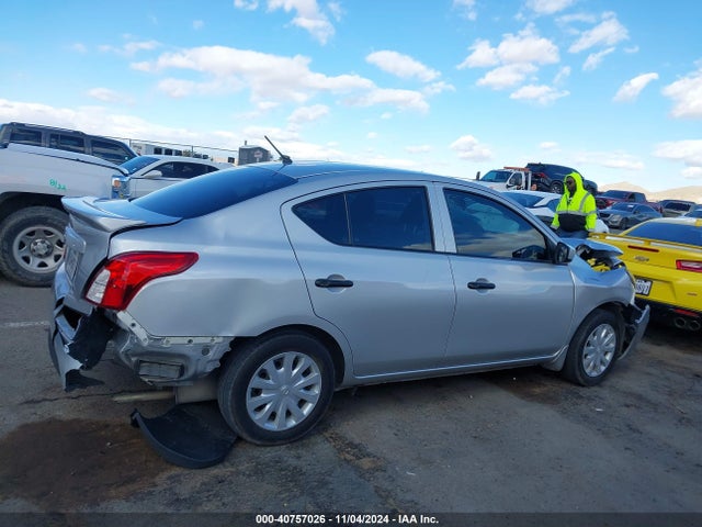 Nissan Versa 1.6 S+ 2018 3N1CN7AP1JL830464 Image 13