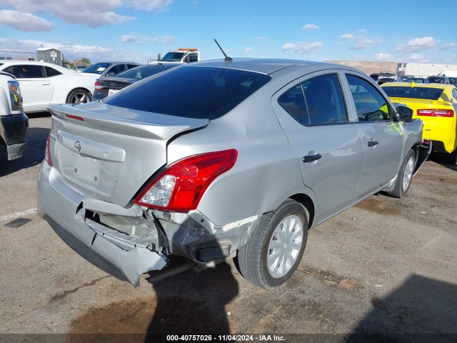 Nissan Versa 1.6 S+ 2018 3N1CN7AP1JL830464 Image 4