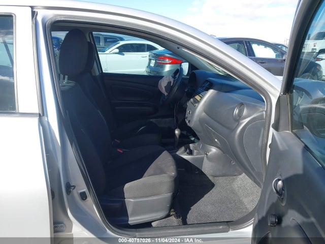 Nissan Versa 1.6 S+ 2018 3N1CN7AP1JL830464 Image 5