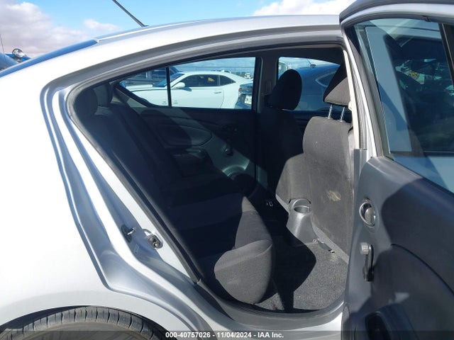 Nissan Versa 1.6 S+ 2018 3N1CN7AP1JL830464 Image 8