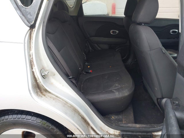 KIA Soul 2015 KNDJN2A22F7748959 Image 8