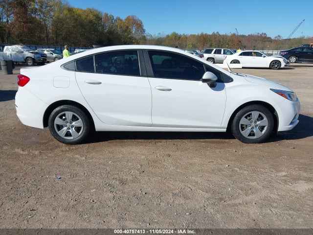 Chevrolet Cruze Ls Auto 2017 1G1BC5SM0H7219145 Image 13