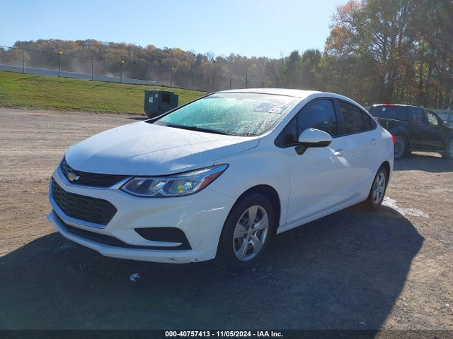 Chevrolet Cruze Ls Auto 2017 1G1BC5SM0H7219145 Image 2