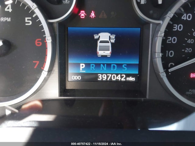 5TFFY5F15EX163452 Toyota Tundra Limited 5.7l V8