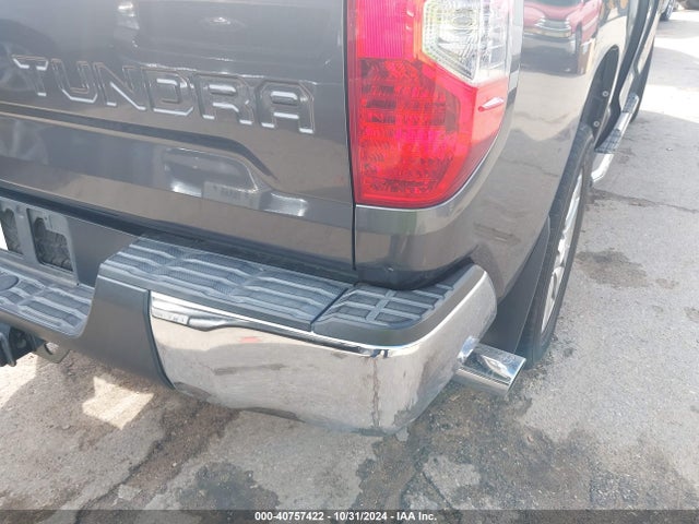 5TFFY5F15EX163452 Toyota Tundra Limited 5.7l V8