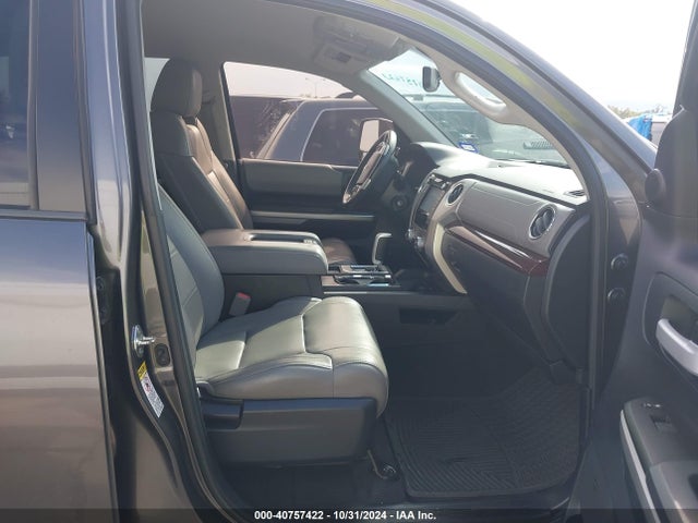 5TFFY5F15EX163452 Toyota Tundra Limited 5.7l V8