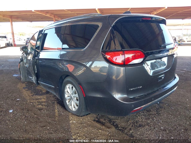 Chrysler Pacifica Touring L 2018 2C4RC1BG0JR140264 Image 3