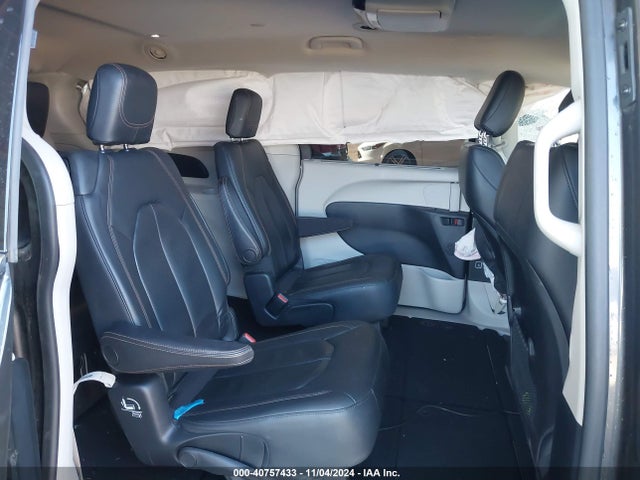 Chrysler Pacifica Touring L 2018 2C4RC1BG0JR140264 Image 8