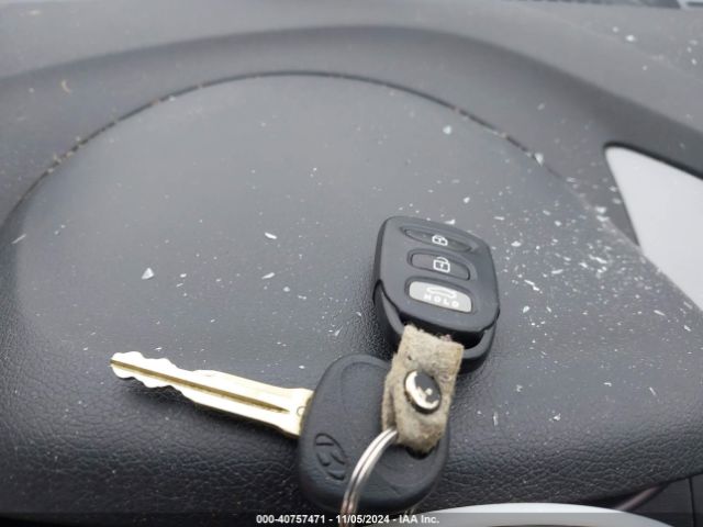 KMHDH4AEXFU224529 Hyundai ELANTRA SE