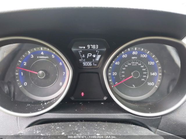 KMHDH4AEXFU224529 Hyundai ELANTRA SE