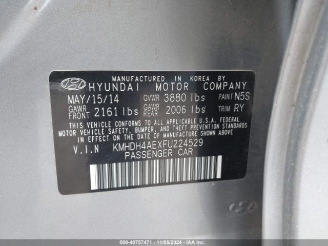 KMHDH4AEXFU224529 Hyundai ELANTRA SE