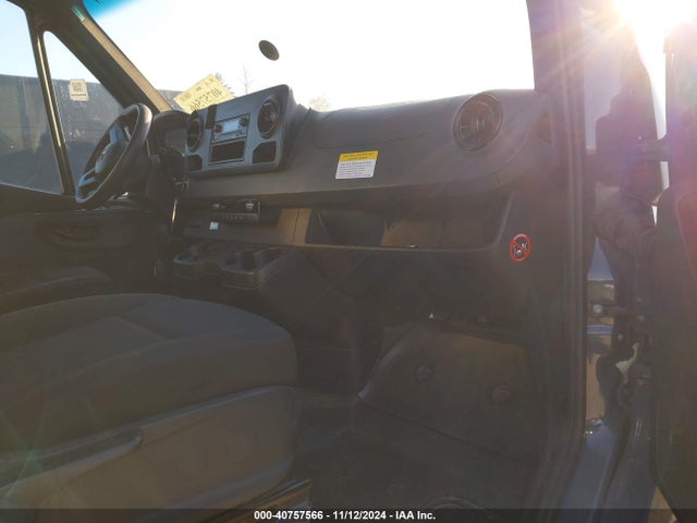WD4PF1CD7KP131721 Mercedes-Benz Sprinter 2500 High Roof V6