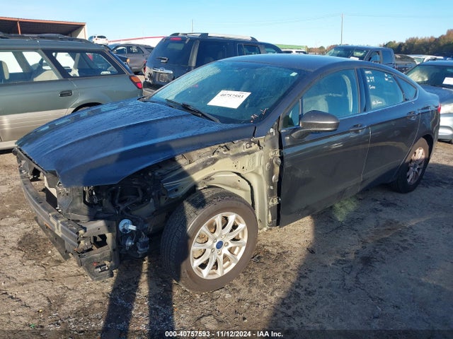 Ford FUSION S 2016 3FA6P0G79GR338490 Image 2