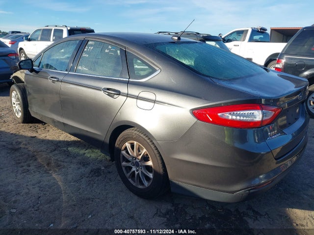 Ford FUSION S 2016 3FA6P0G79GR338490 Image 3