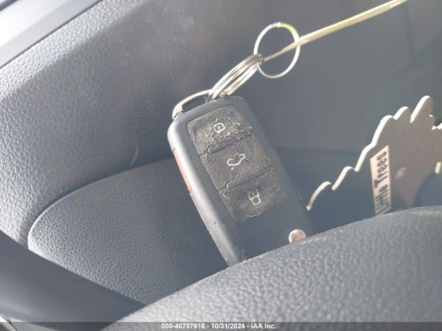 3VW2K7AJ7FM242225 Volkswagen Jetta 2.0l S